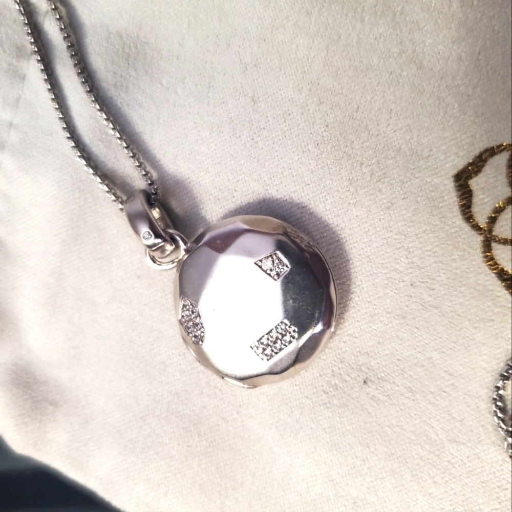 Kendra Scott pave locket necklace silver